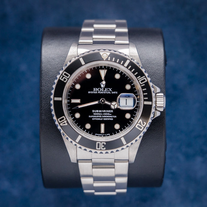 Rolex Submariner Date 16610 Steel – front