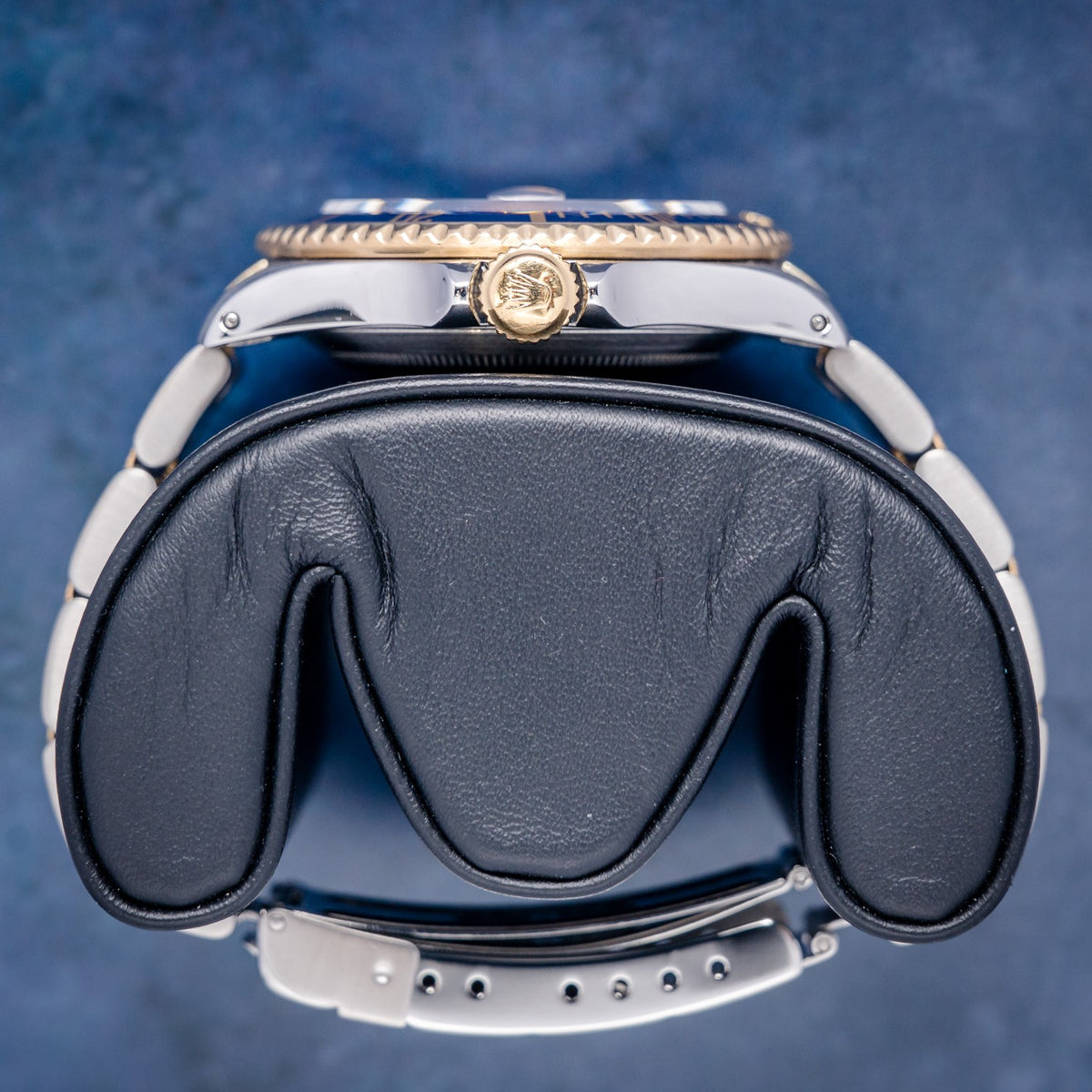 Rolex Submariner 16613 Steel & Yellow Gold Blue Dial – side