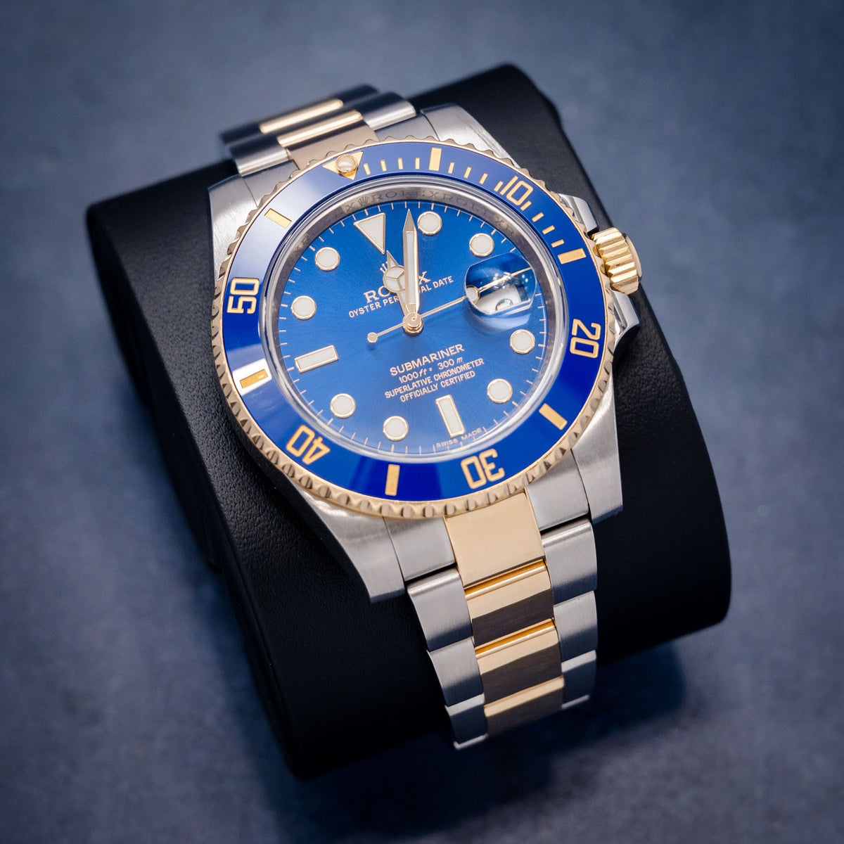 Rolex Submariner 116613LB Steel & Yellow Gold Blue Dial – dial close-up