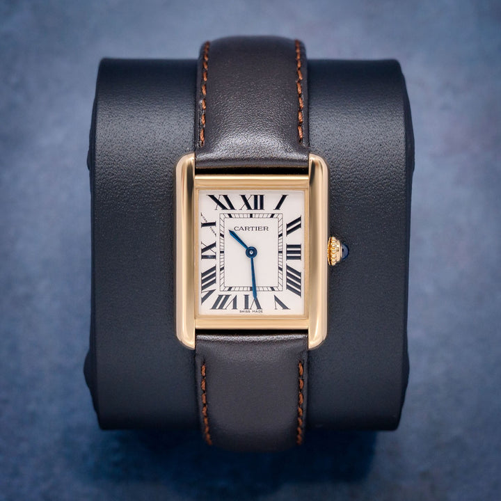 Cartier Tank Solo 3168 / W5200024 Yellow Gold Roman Dial – front