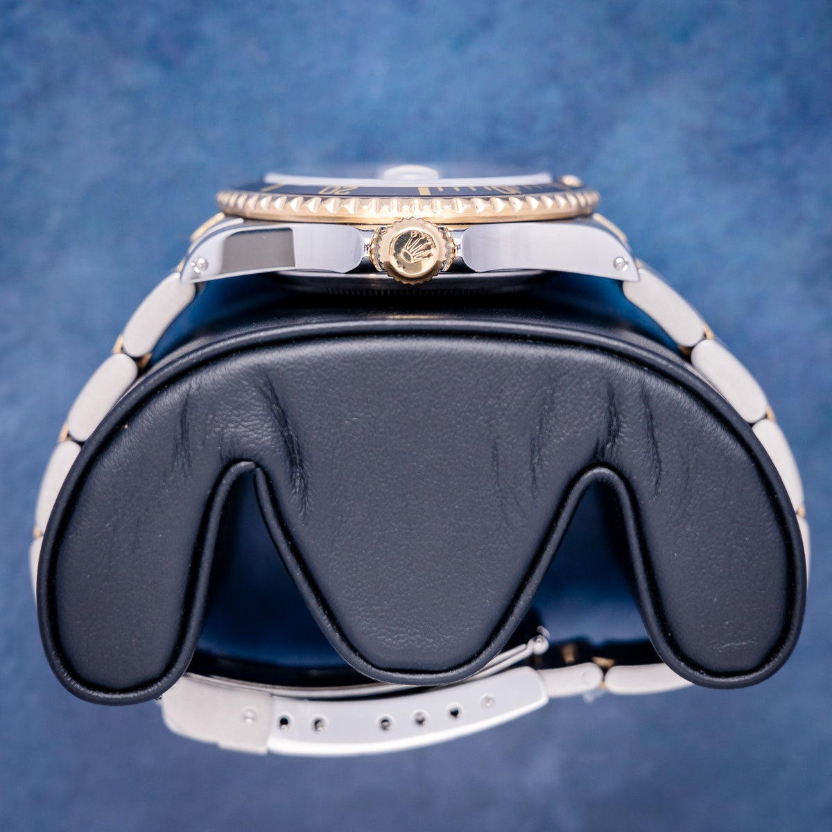 Rolex Submariner 16613 Steel & Yellow Gold Black Dial – side