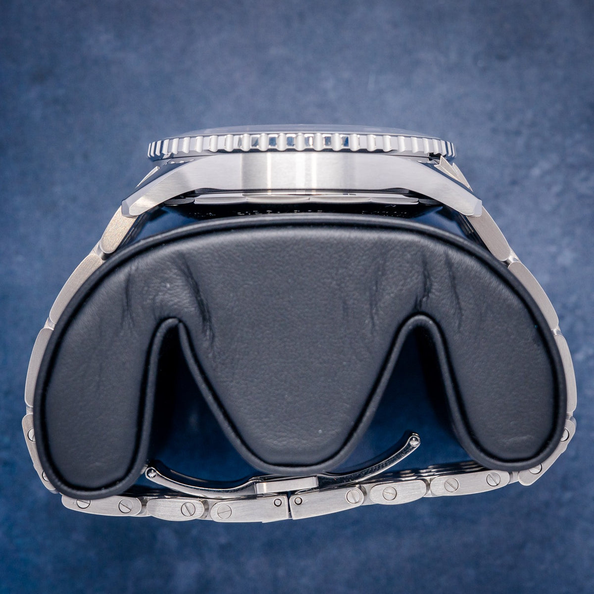 Breitling Navitimer 1 B01 Chronograph AB0137 – caseback