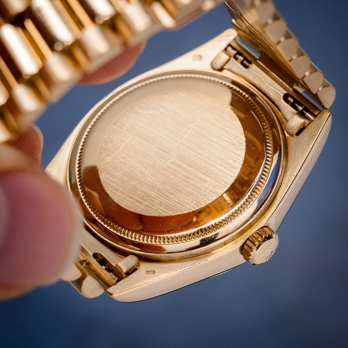 Rolex Day-Date DD36 18038 Yellow Gold Champagne Stick Dial – clasp