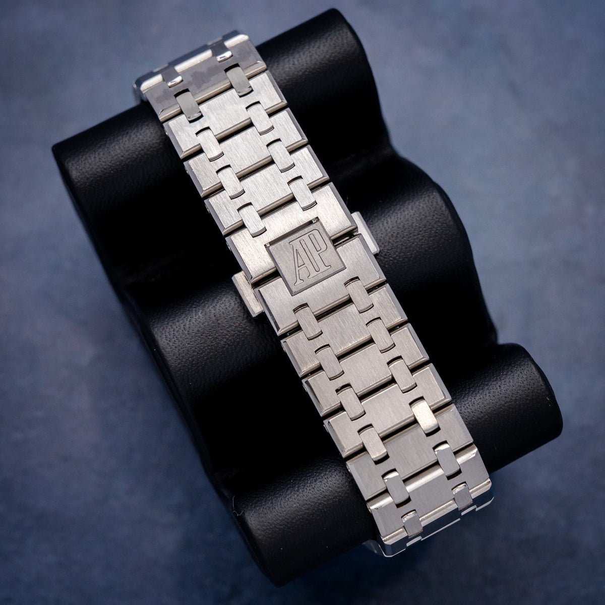 Audemars Piguet Royal Oak Chrono 26331ST.OO.1220ST.03) Steel – clasp