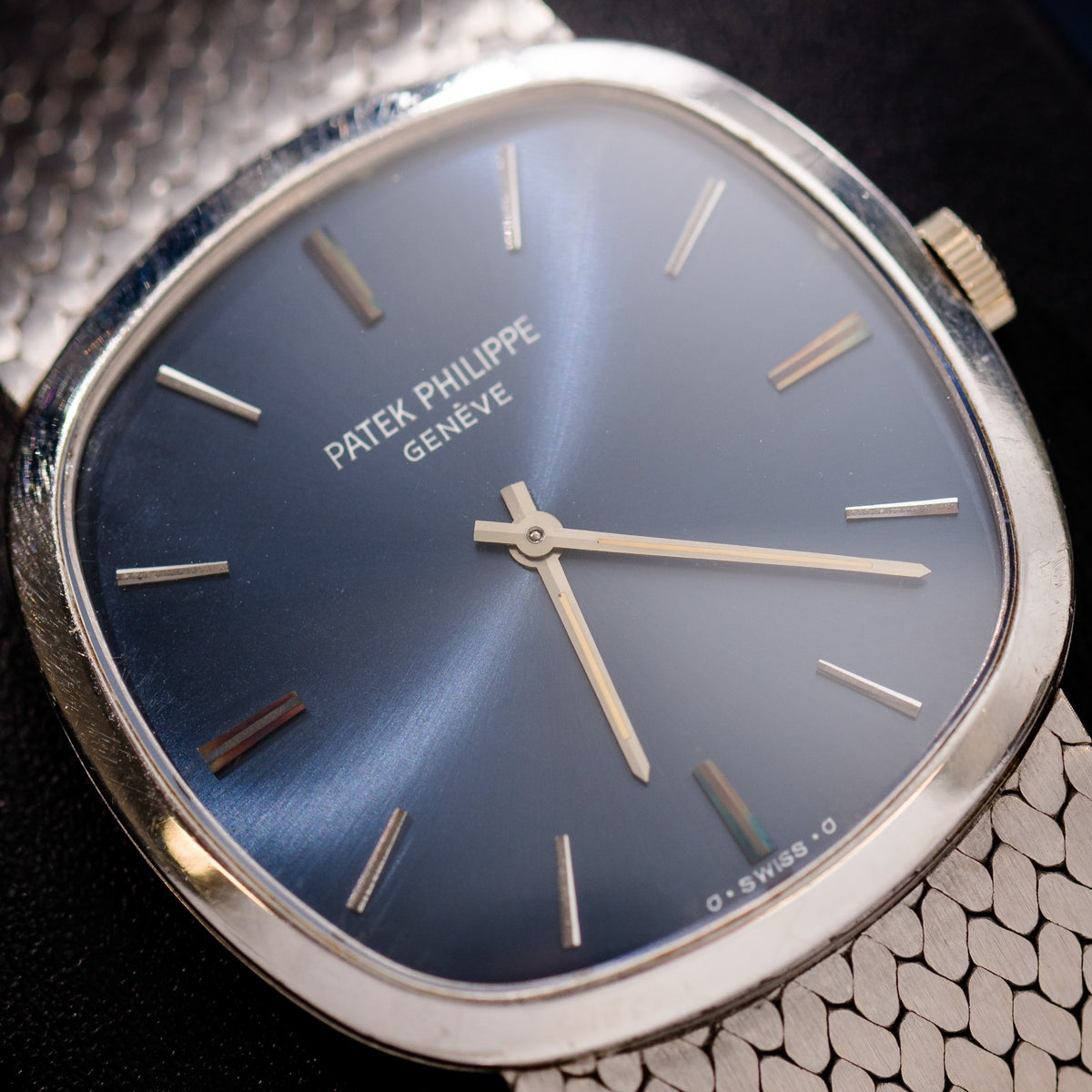 Patek Philippe Ellipse 3544 White Gold Blue Dial – dial close-up