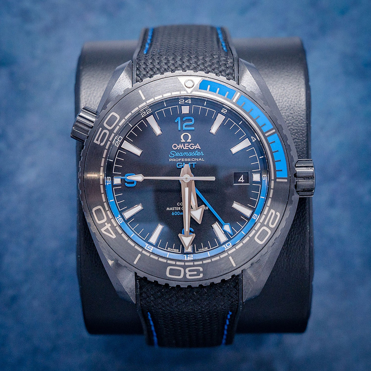 Omega Seamaster Planet Ocean 215.92.46.22.01.002 Ceramic – front