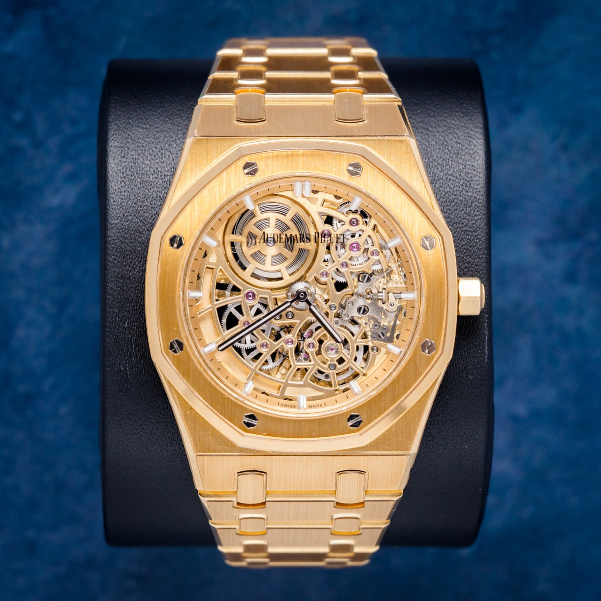 Audemars Piguet Royal Oak 16204BA.OO.1240BA.01 Yellow Gold – front
