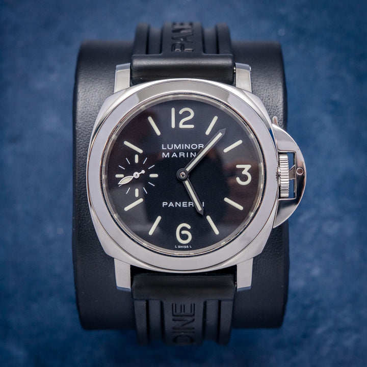 Panerai PAM00111 Luminor Marina Rubber Strap PAM00111 (PAM111) – front