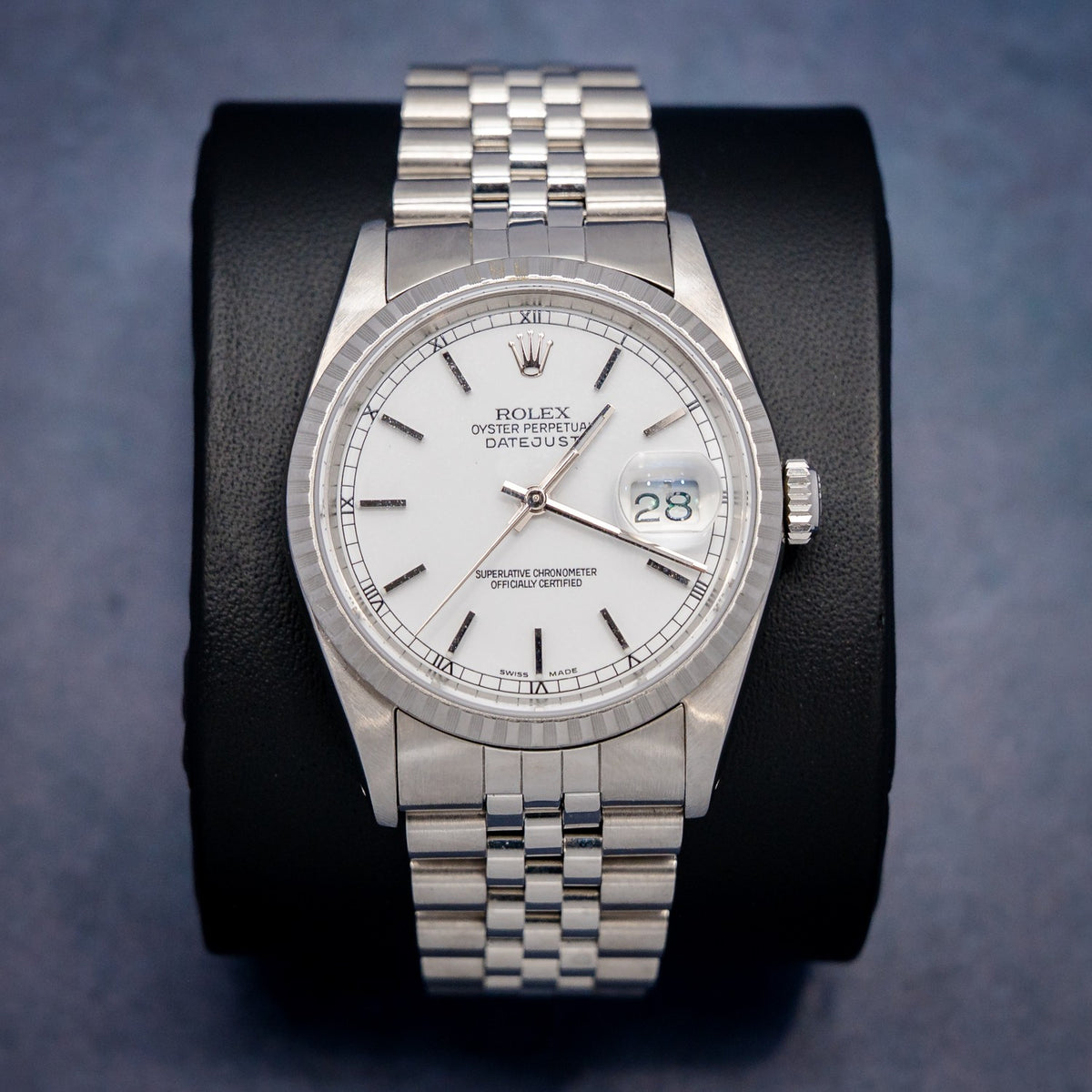 Rolex Datejust 16220 Steel – front