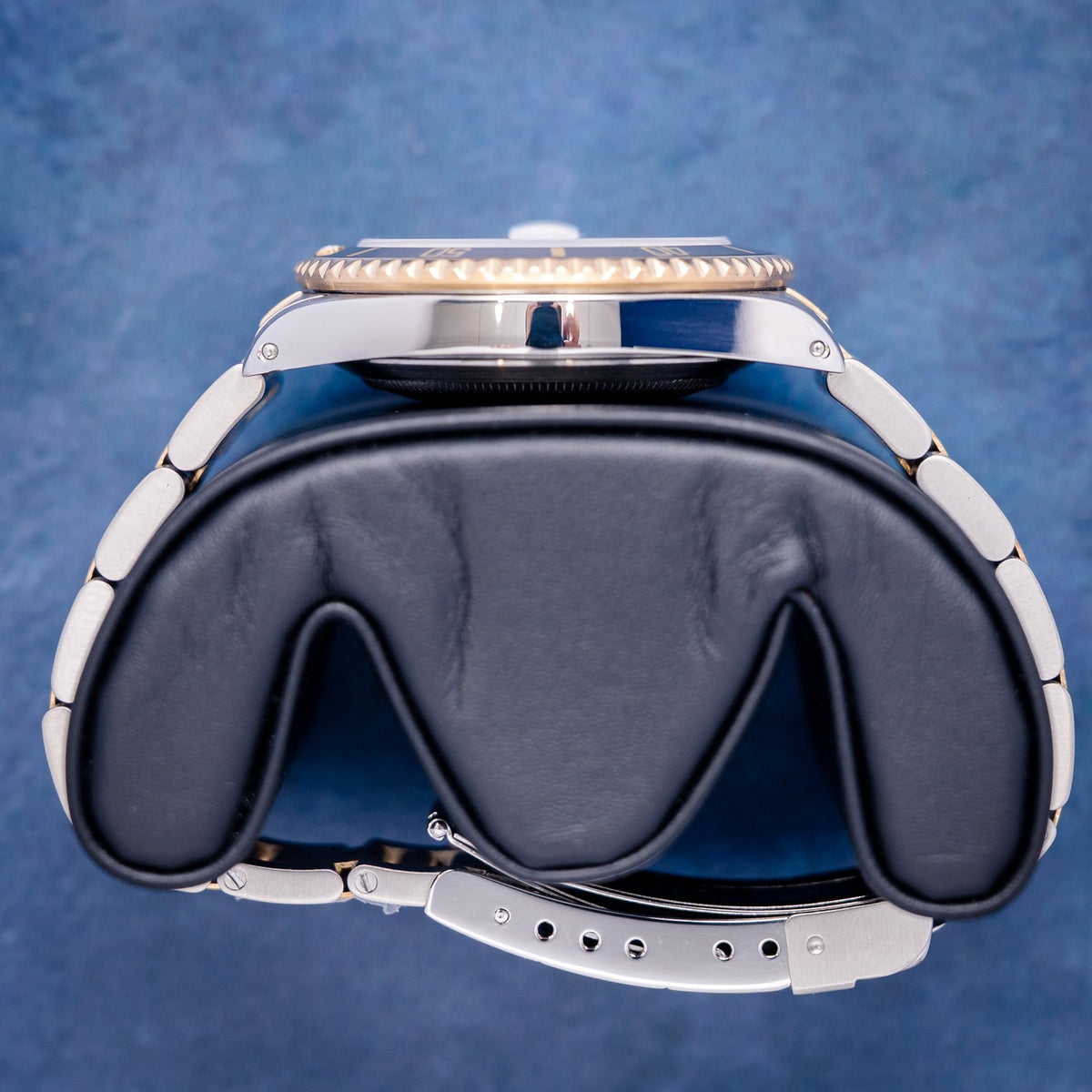 Rolex Submariner 16613 Steel & Yellow Gold Black Dial – caseback