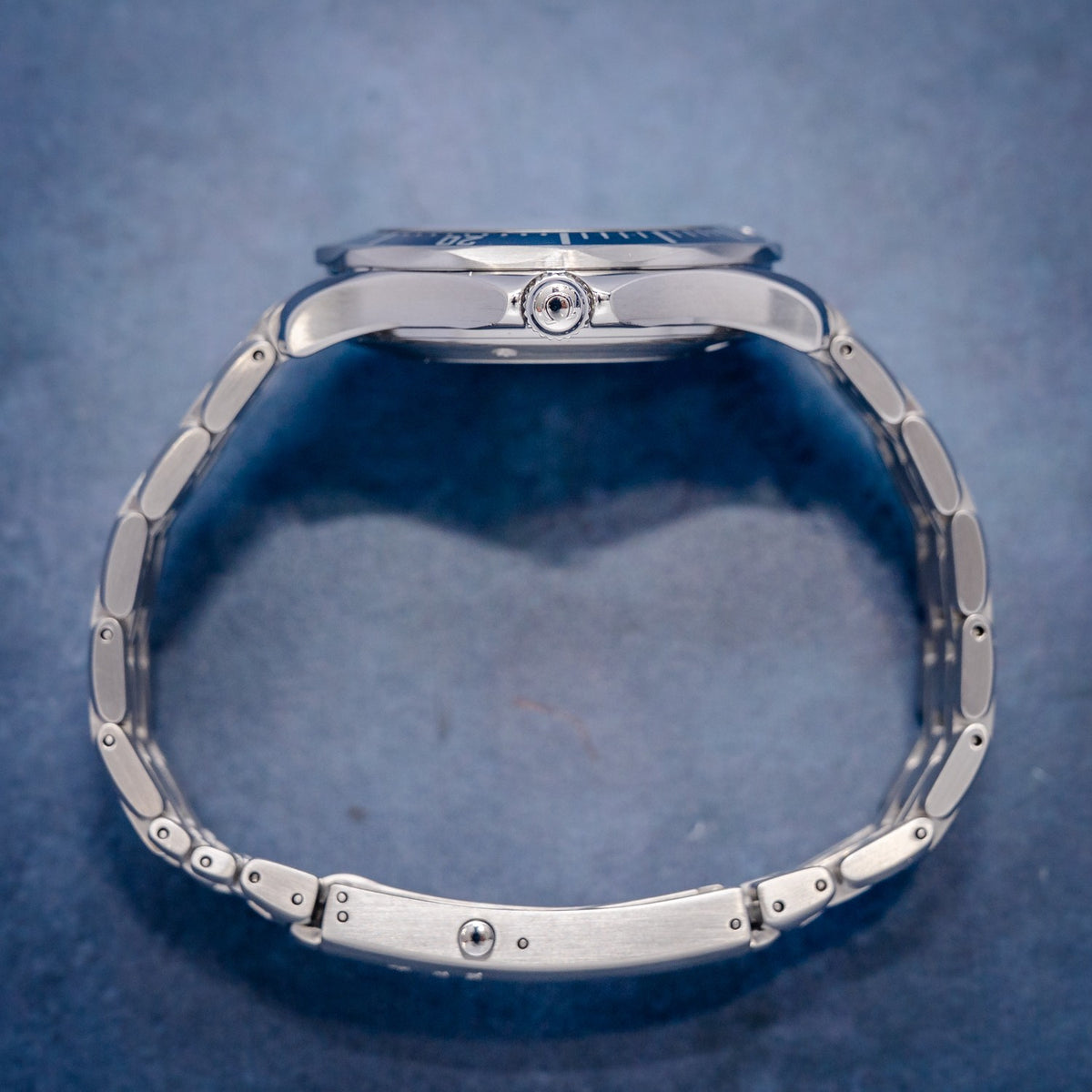 Omega Seamaster 22218000 Steel – side