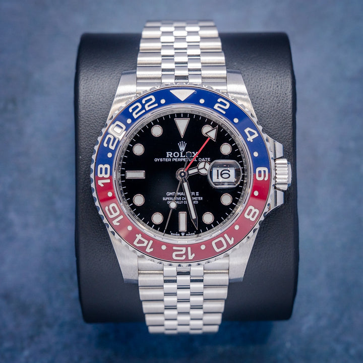 Rolex GMT-Master II 126710BLRO – front