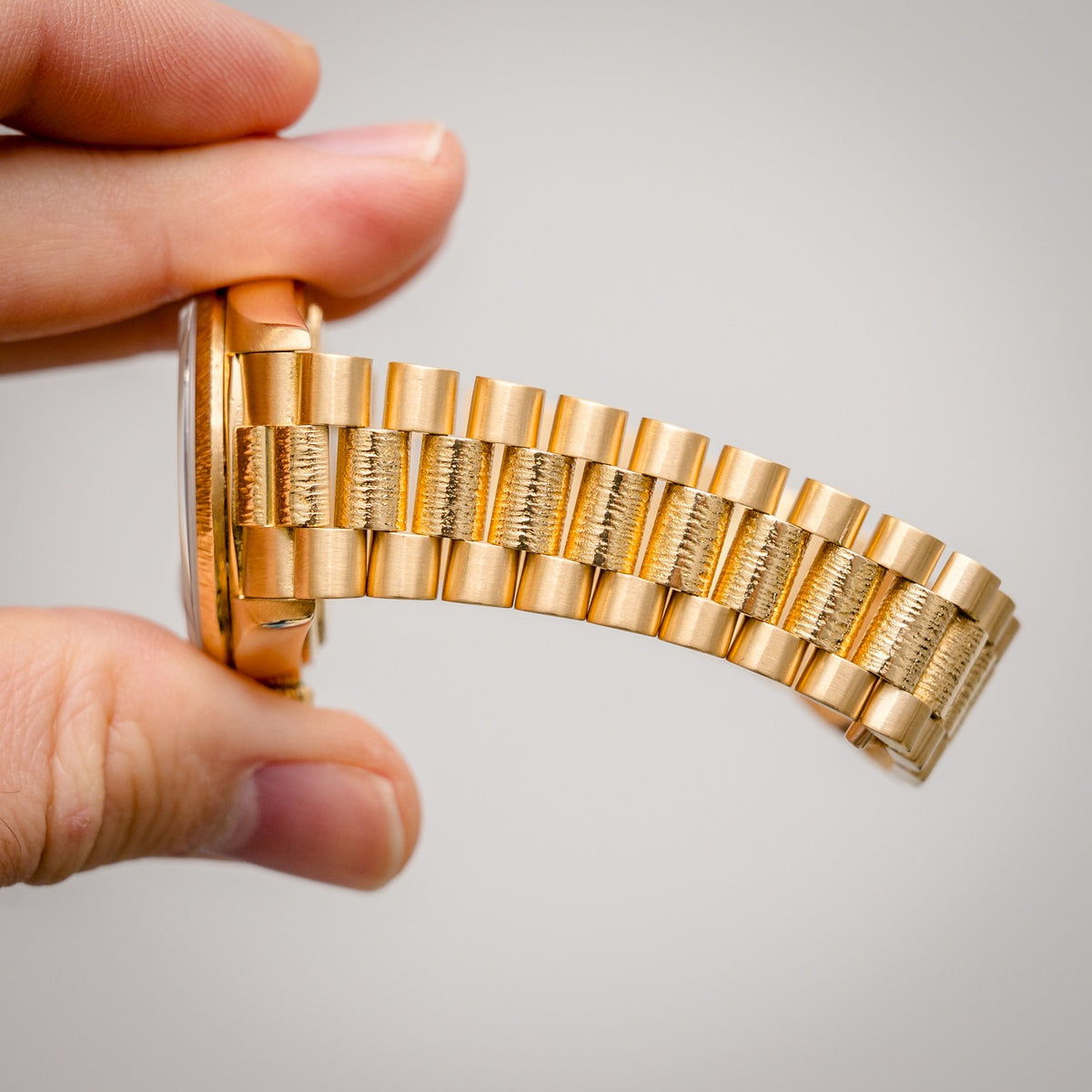 Rolex Day-Date 18038 Yellow Gold – dial close-up