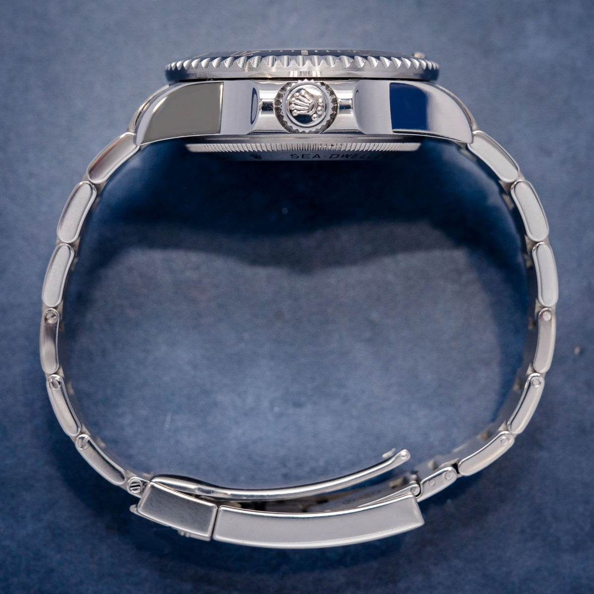 Rolex Deepsea Sea-Dweller 116660 Steel – side