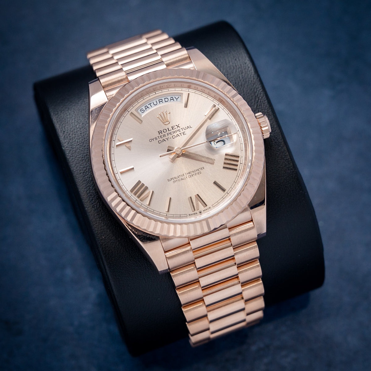 Rolex Day-Date 228235 Rose Gold Sundust Roman Dial – dial close-up