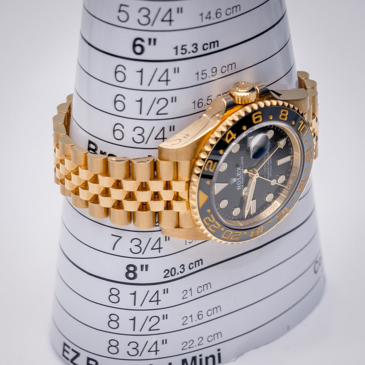 Rolex GMT-Master II 126718GRNR Yellow Gold – detail