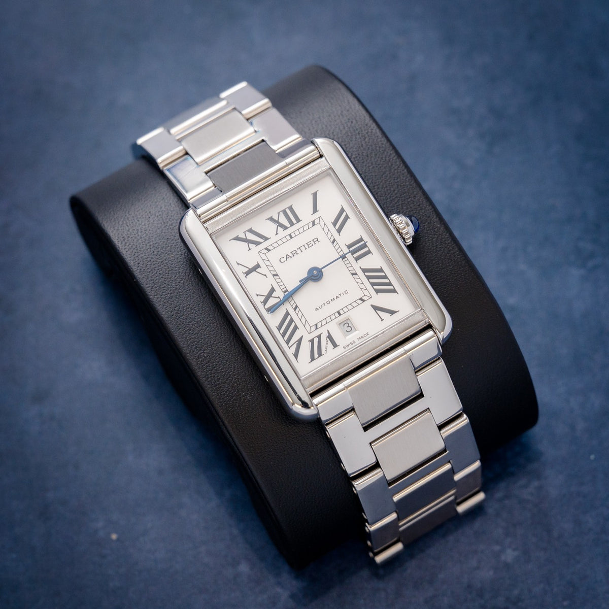 Cartier Tank Solo XL W5200027 Steel – dial close-up