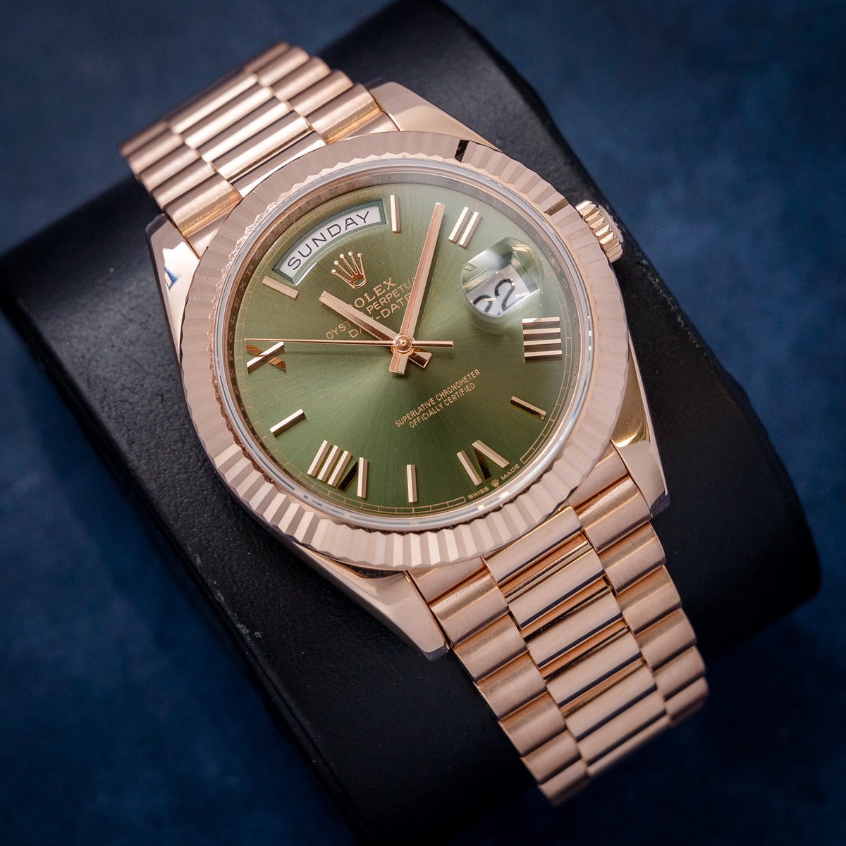 Rolex Day-Date 228235 Rose Gold Olive Green Dial – dial close-up