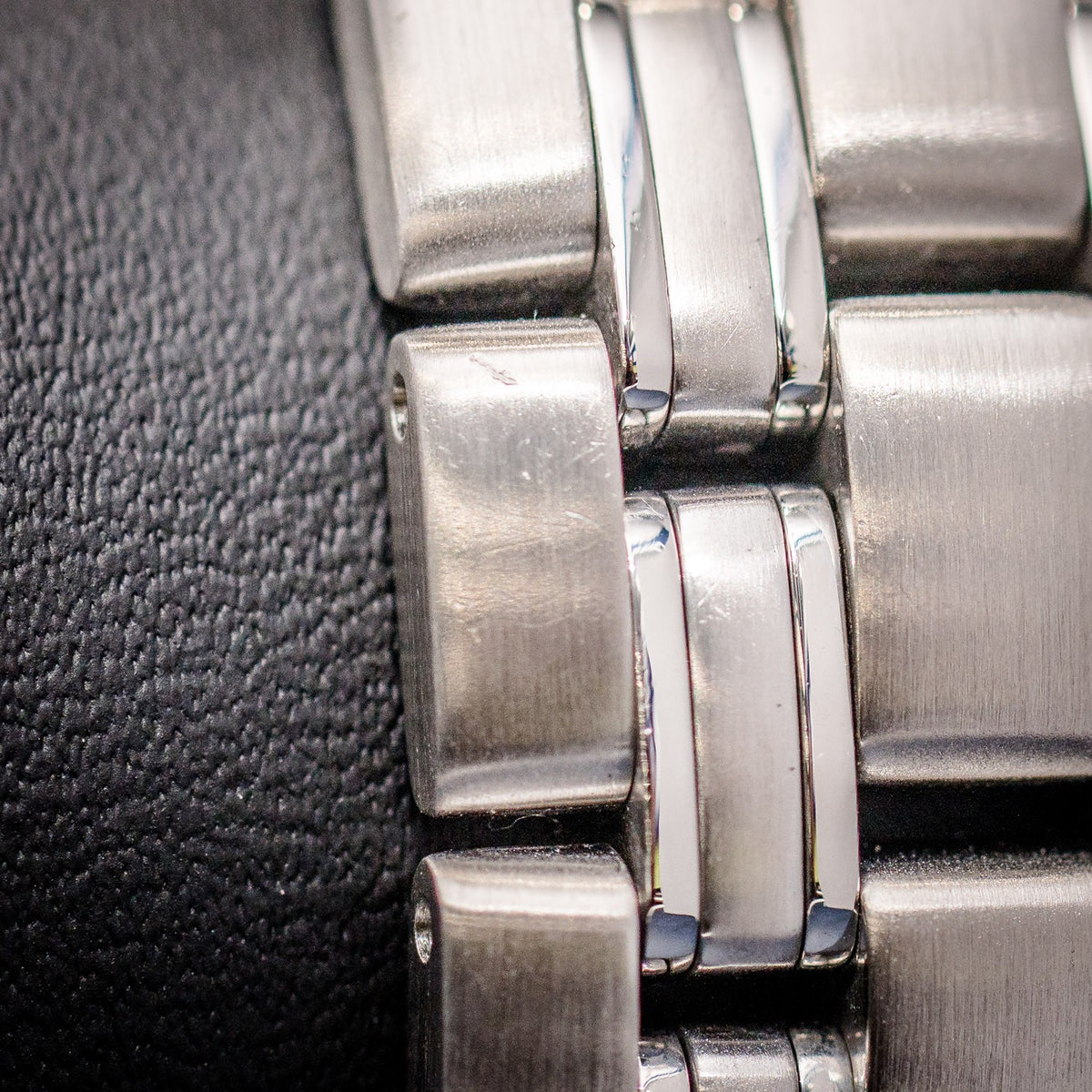 Omega Seamaster 22218000 Steel – detail