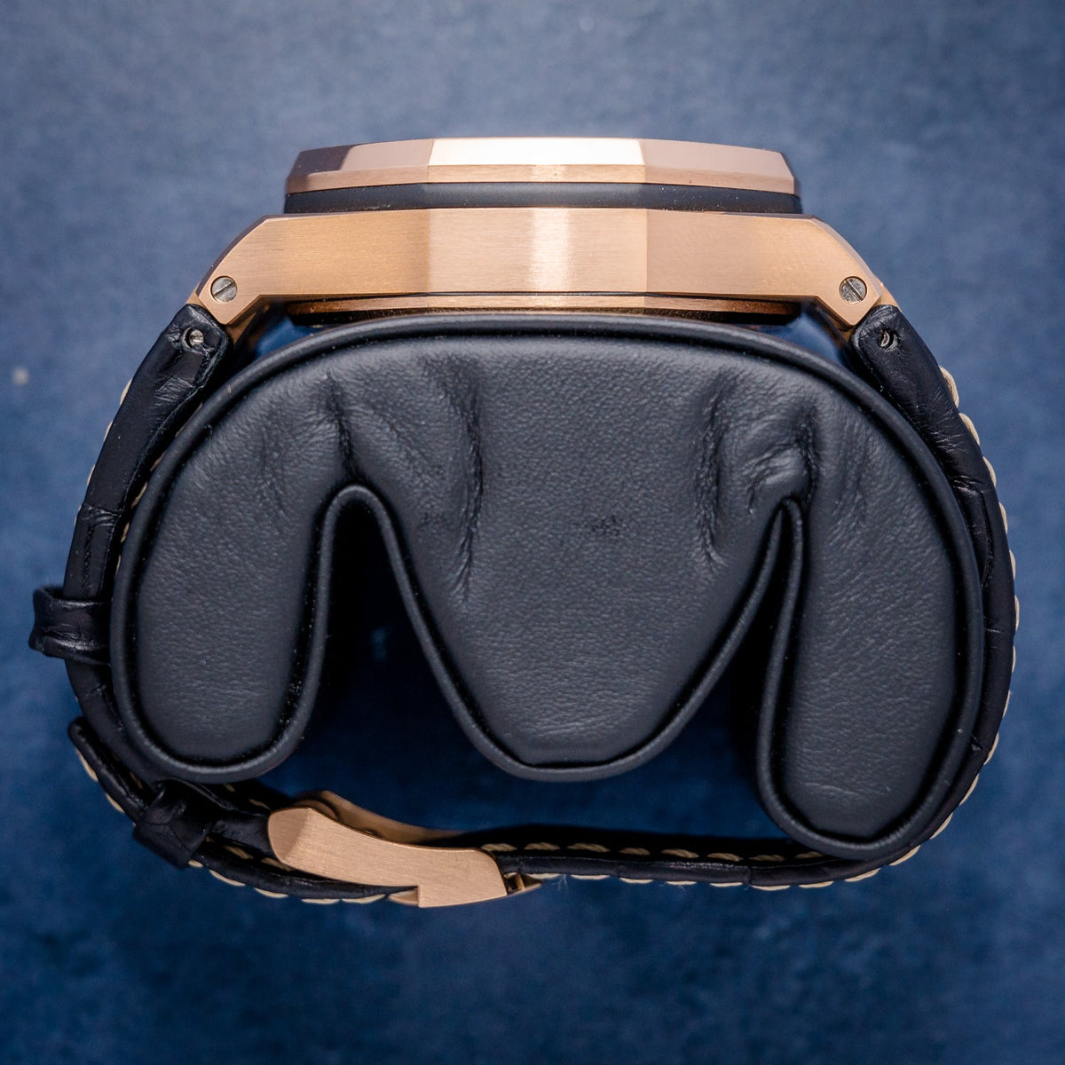 Audemars Piguet Royal Oak Offshore 26470OR.OO.A002CR.01 Rose Gold – caseback