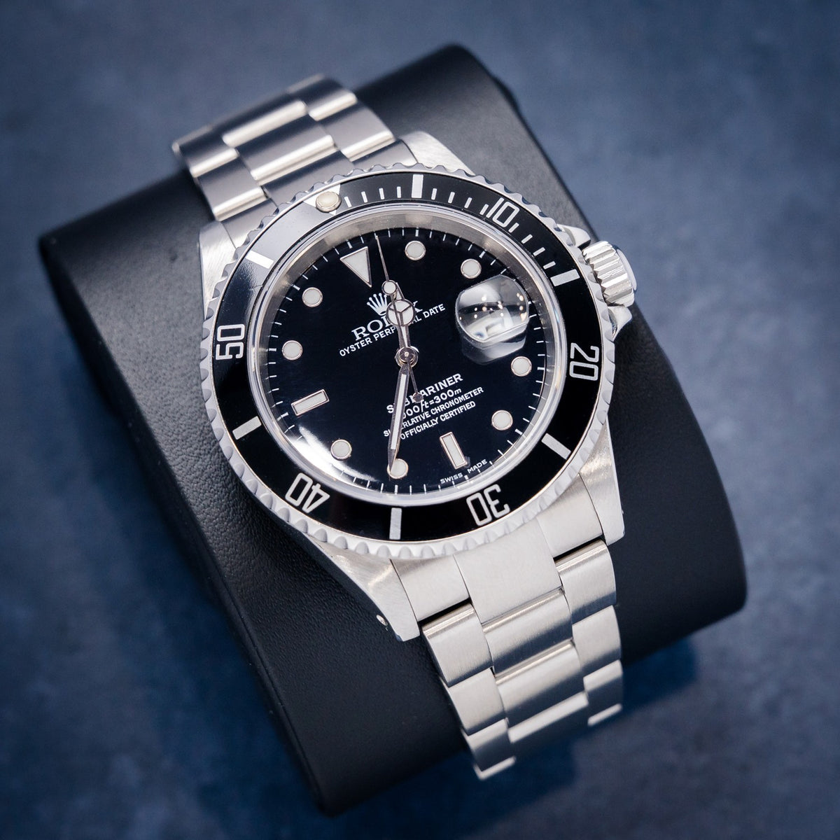 Rolex Submariner Date 16610 Steel – dial close-up