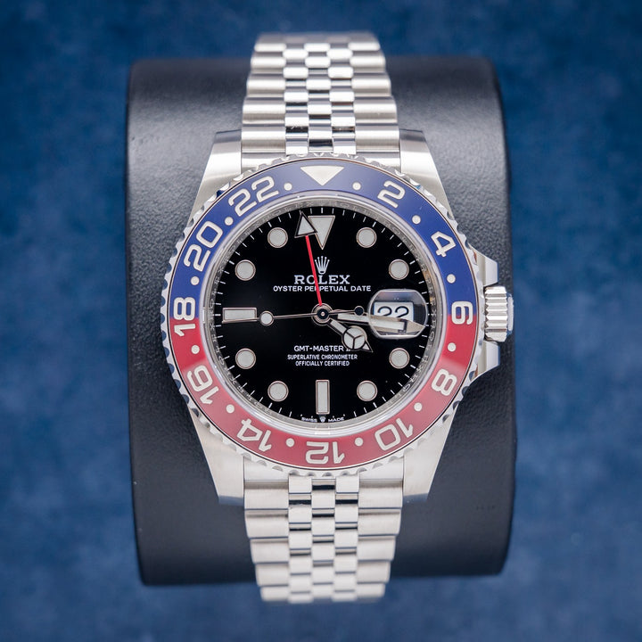 Rolex GMT-Master II 126710BLRO – front