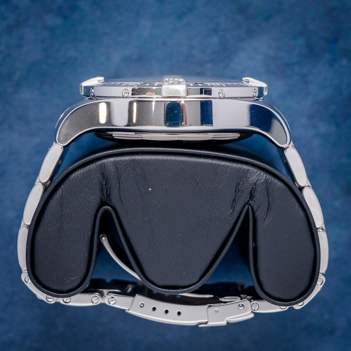 Breitling Super Avenger A13371 Steel Navy Dial – box & papers