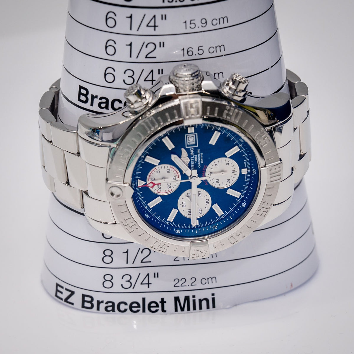 Breitling Super Avenger A13371 Steel Navy Dial – detail