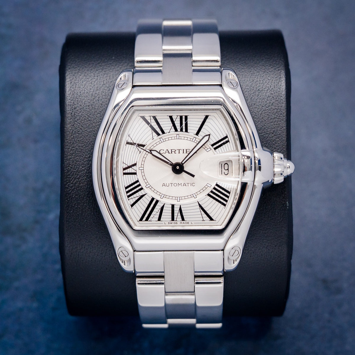 Cartier Roadster 2510 / W62025V3 Steel – dial close-up