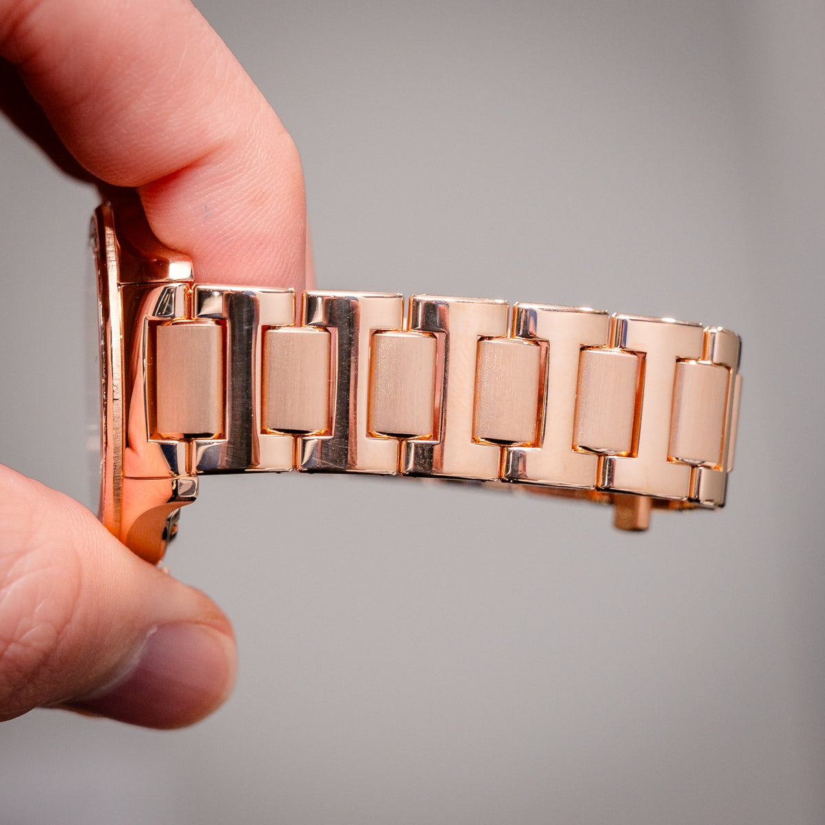 Piaget Polo Date Diamonds Rose Gold White Dial 36mm G0A46020 - [IB??]