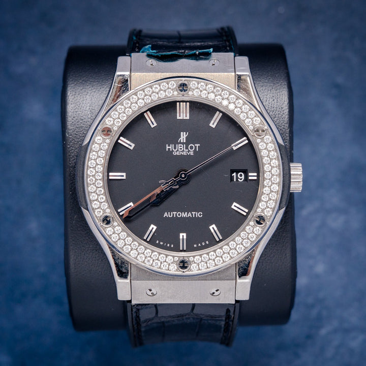 Hublot Classic Fusion 565.NX.1170.LR – front