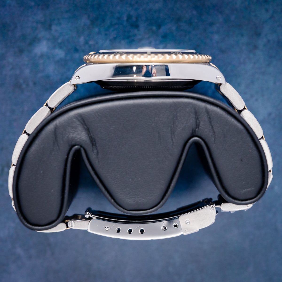 Rolex Submariner 16613 Steel & Yellow Gold Black Dial – caseback