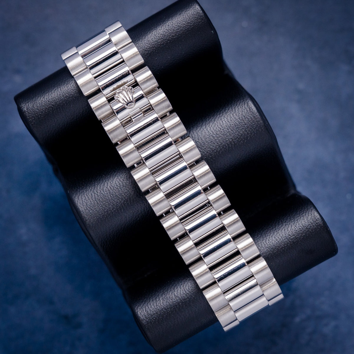 Rolex Day-Date 118206 Platinum Factory Silver Diamond Dial – clasp