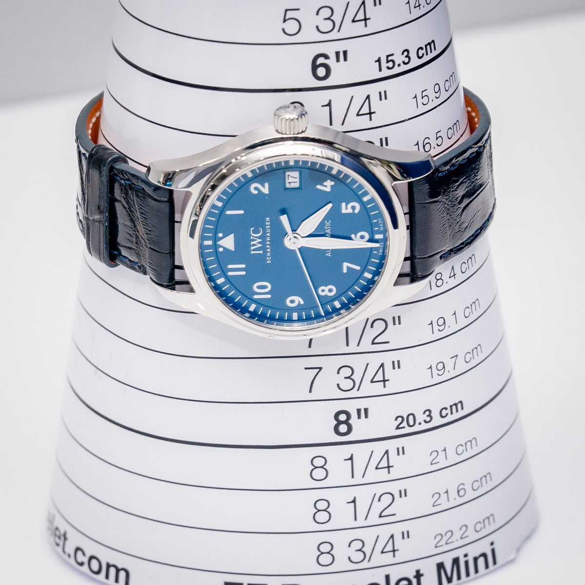 IWC Schaffhausen Pilot Automatic IW324008 Blue Dial – detail