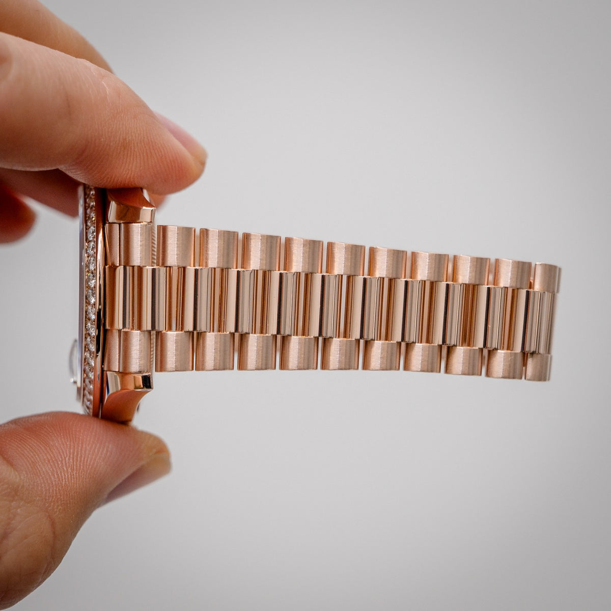 Rolex Day-Date 228345RBR Rose Gold Pave Diamond Dial – bracelet
