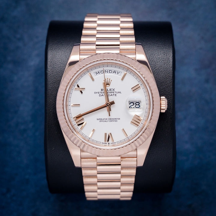 Rolex Day-Date 228235 Rose Gold Roman Dial – front