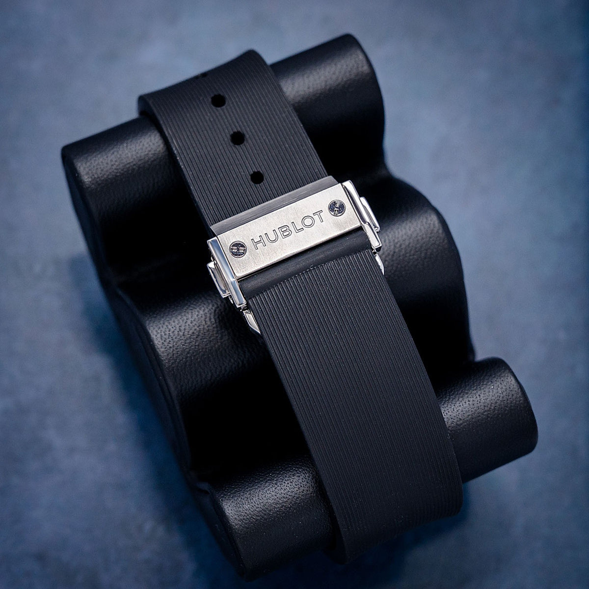 Hublot Classic Fusion 542.NX.1171.RX Titanium Black Dial – clasp