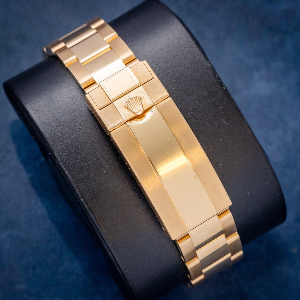 Rolex Submariner 126618LB Yellow Gold – side