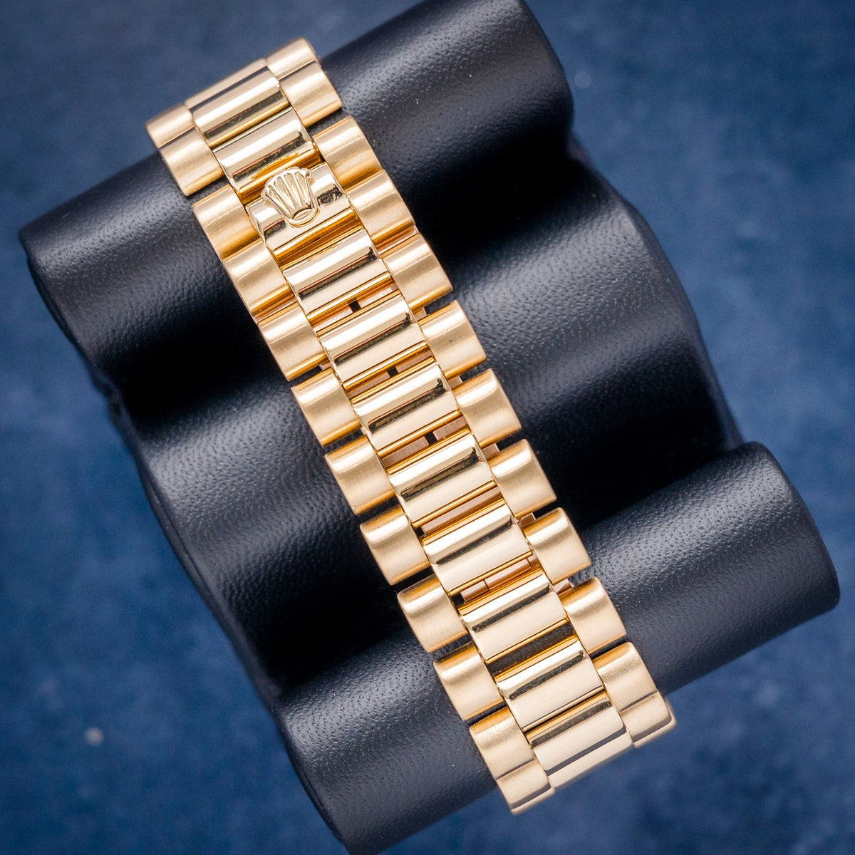 Rolex Day-Date Presidential 18078 Yellow Gold Champagne Index Dial – clasp