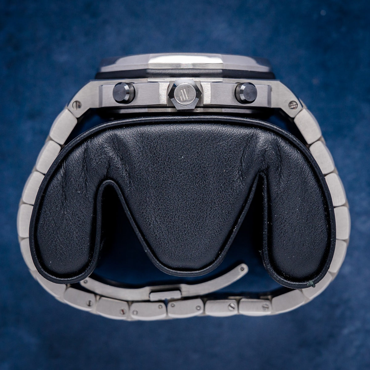 Audemars Piguet Royal Oak Offshore 26470ST Ceramic – side