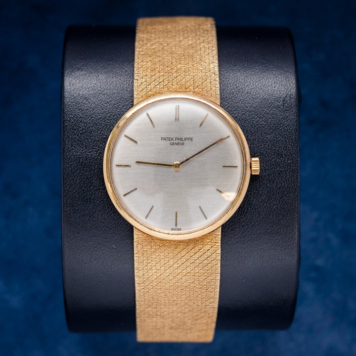 Patek Philippe Vintage Yellow Gold – front
