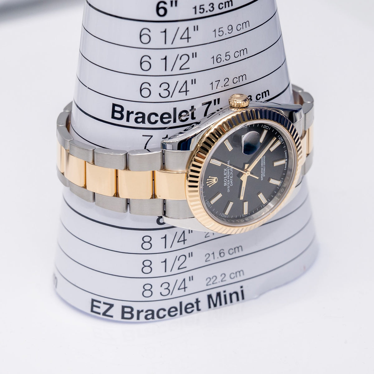 Rolex Datejust 126333 Steel & Yellow Gold Black Index Dial – detail