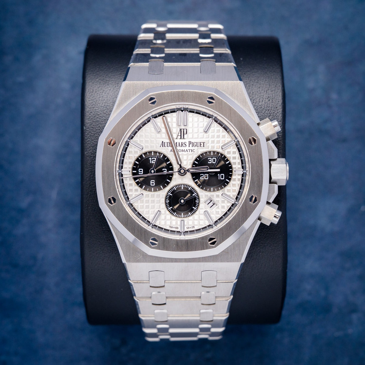 Audemars Piguet Royal Oak Chrono 26331ST.OO.1220ST.03) Steel – front