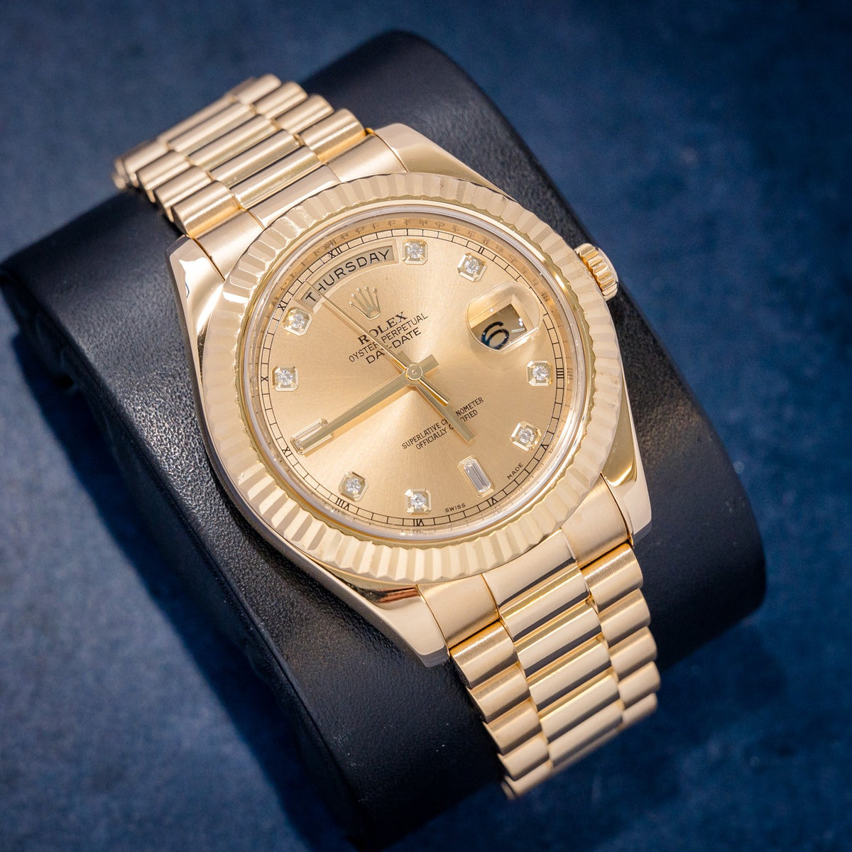 Rolex Day-Date II 218238 Yellow Gold Champagne Diamond Dial – dial close-up