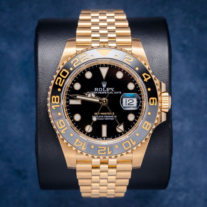 Rolex GMT-Master II 126718GRNR Yellow Gold – front