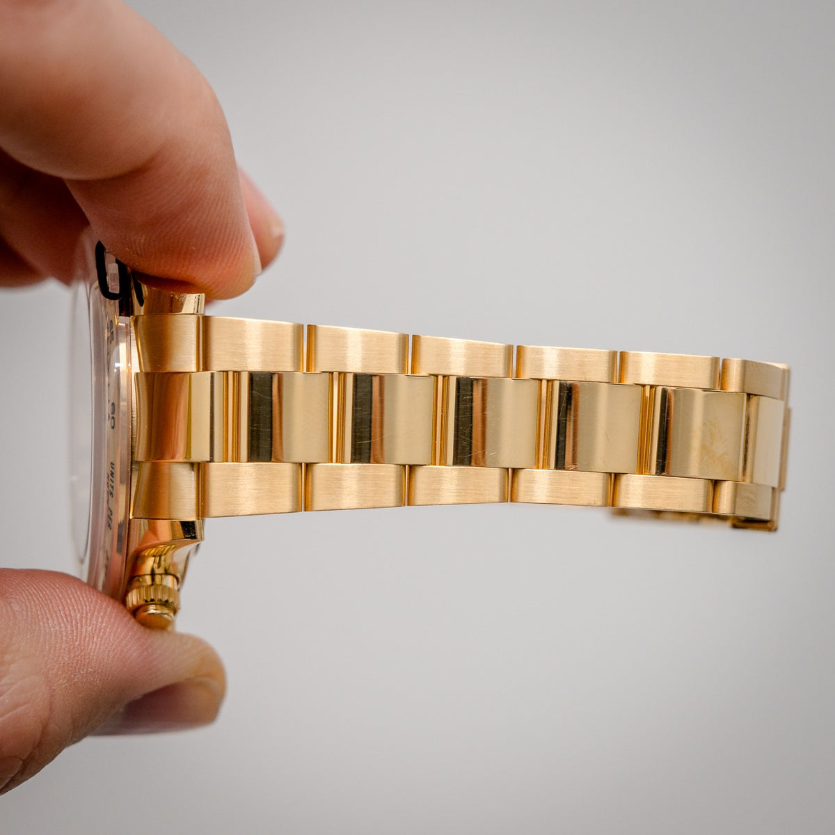 Rolex Daytona 116508 Yellow Gold – box & papers