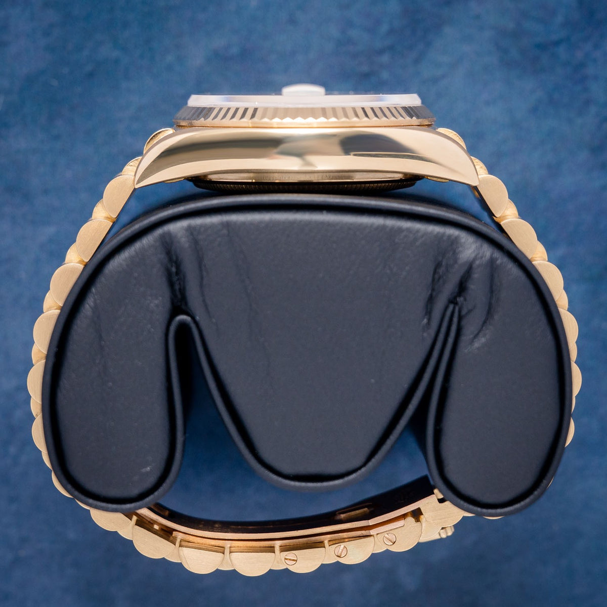 Rolex Day-Date 18038 Yellow Gold Silver Stick Dial – caseback