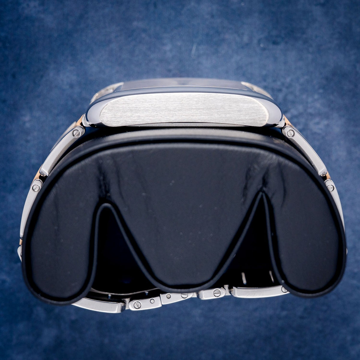 Cartier Santos Tank Anglaise W5310006 Steel & Rose Gold – caseback