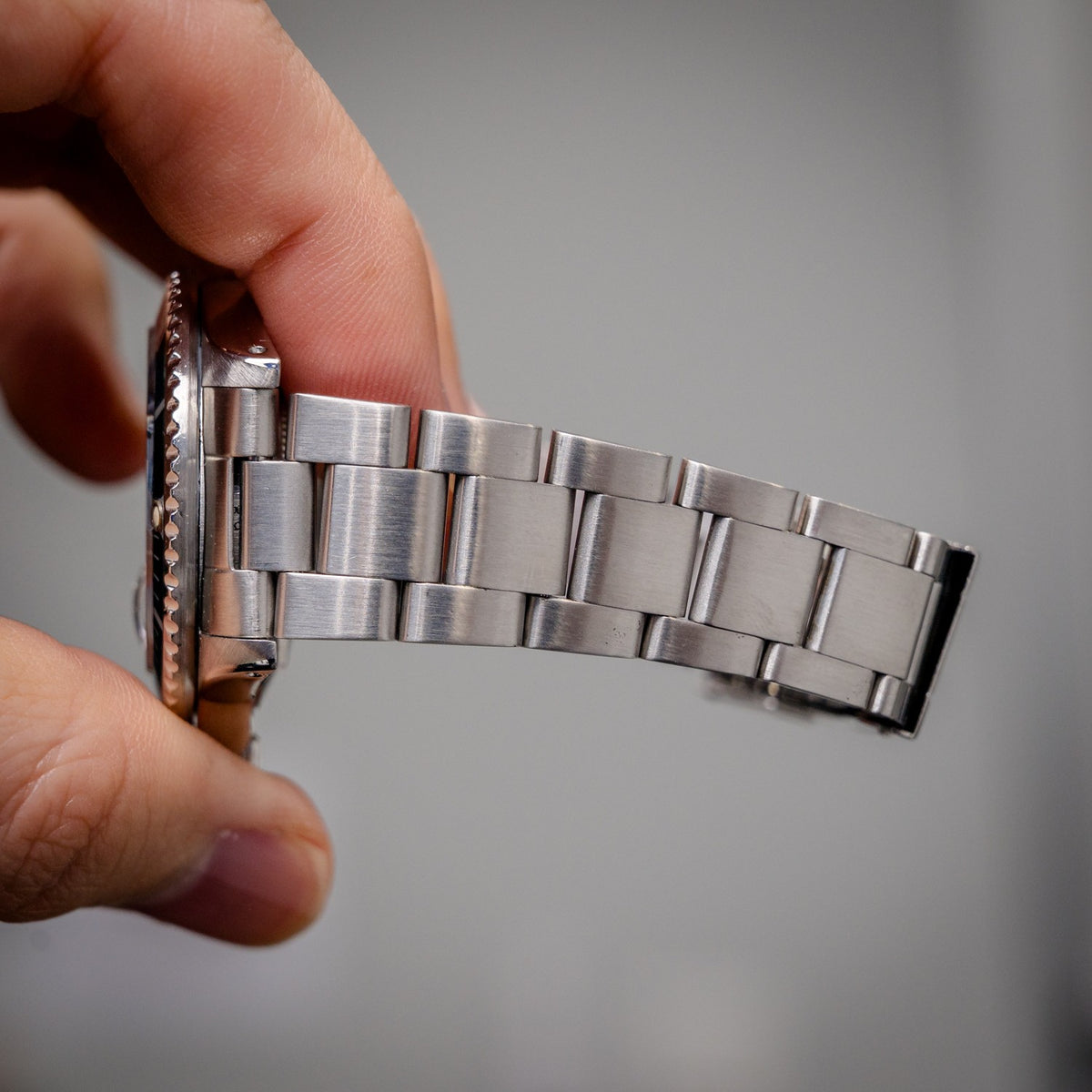 Rolex Submariner Date 16800 Steel – box & papers