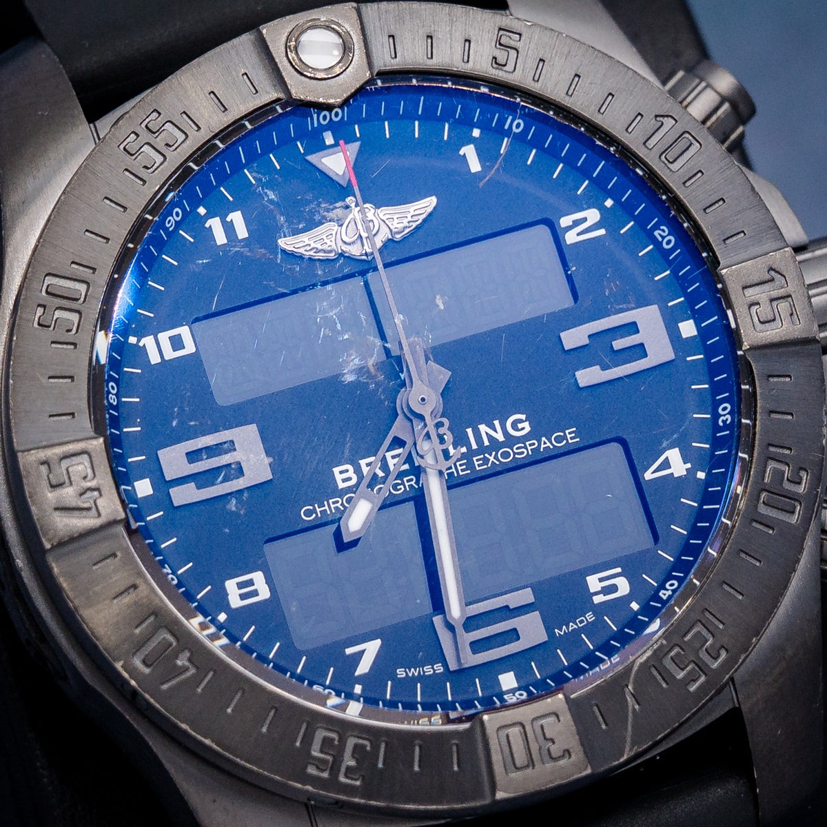Breitling Exospace VB5510 – side